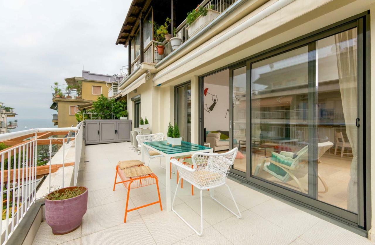 Stylish 3-Bedroom Apartment & Terrace Салоники Экстерьер фото