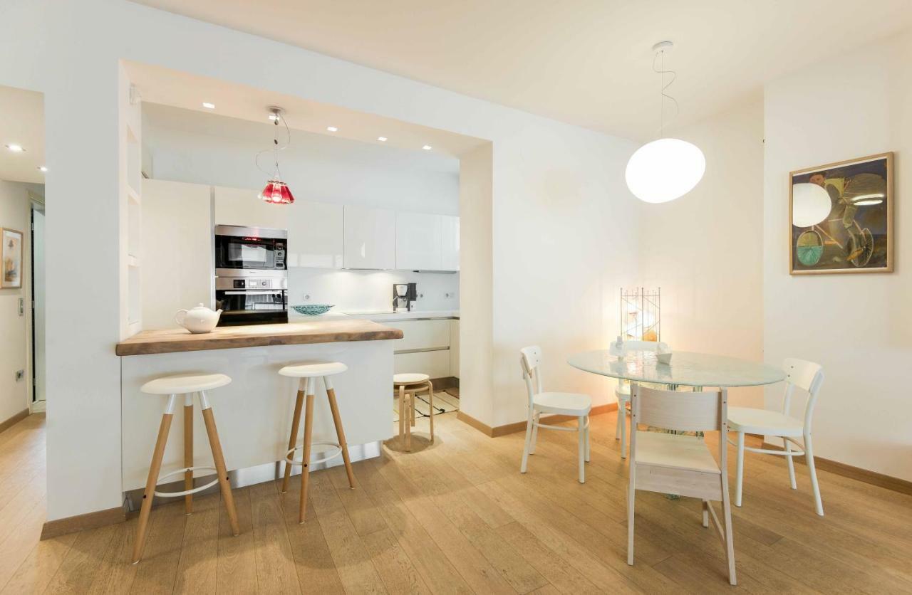 Stylish 3-Bedroom Apartment & Terrace Салоники Экстерьер фото